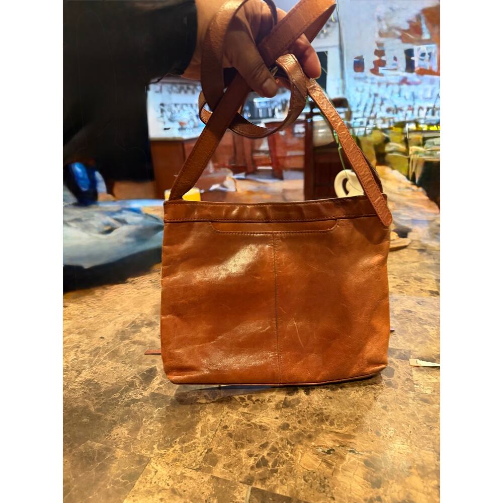 Hobo Cassie Leather Convertible Crossbody Shoulder Bag - Picture 3 of 6